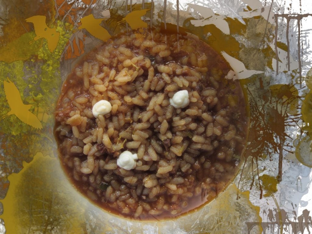 DOS FIERAS LA ARMAN EN LA COCINA | Historias con Delantal - Blogs